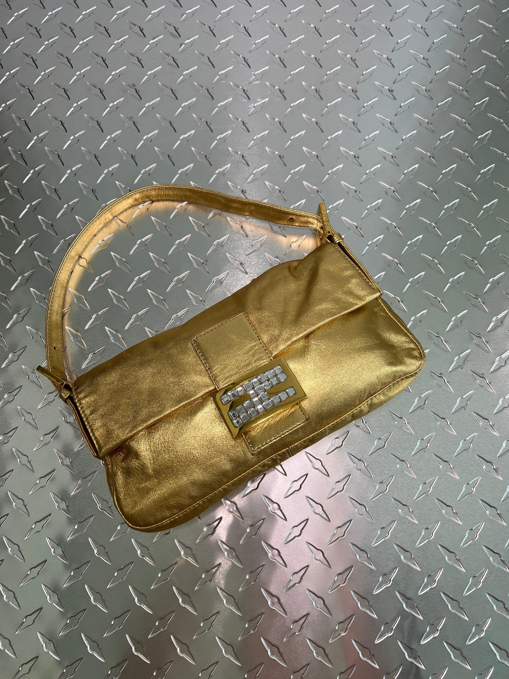 Pre-Owned Fendi Vintage Gold leather Baguette with Diamonds Rhinostone