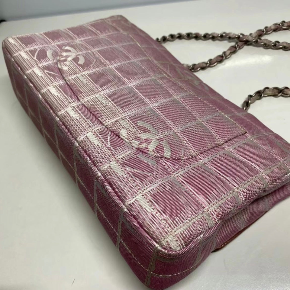 CHANEL CC Travel Line Chocolate Bar Flap Bag Pink - Classic Charmers