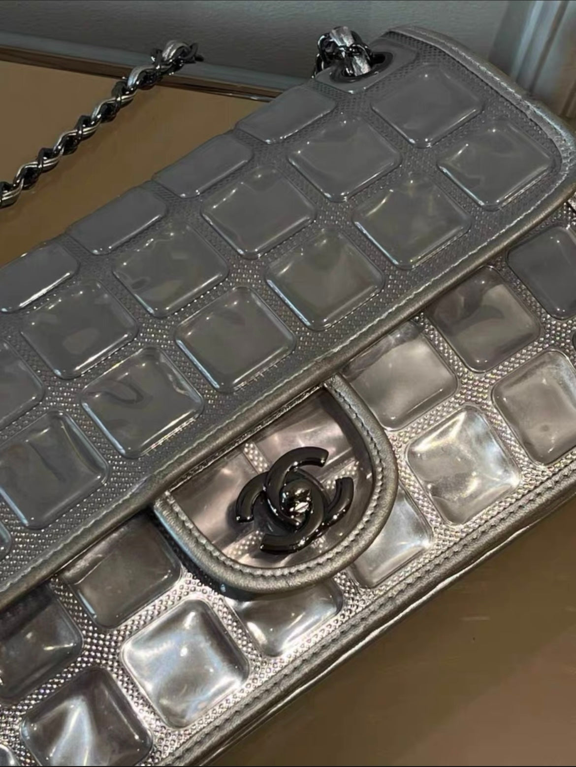 Chanel Ice bag ice bar chocolate bar vintage classic Flap
