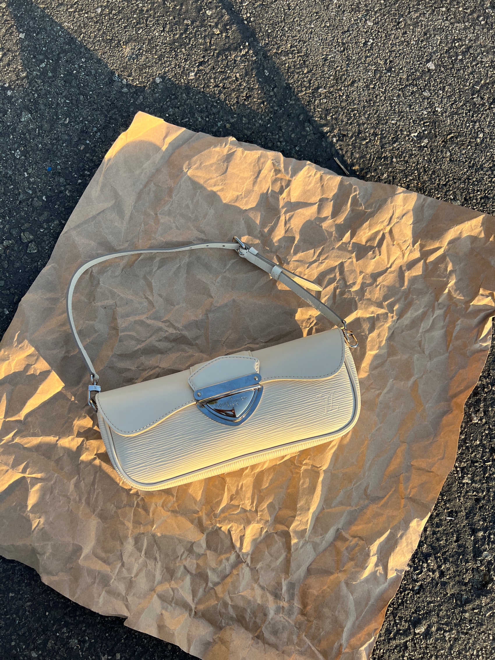 2007 Louis Vuitton Epi leather bag
