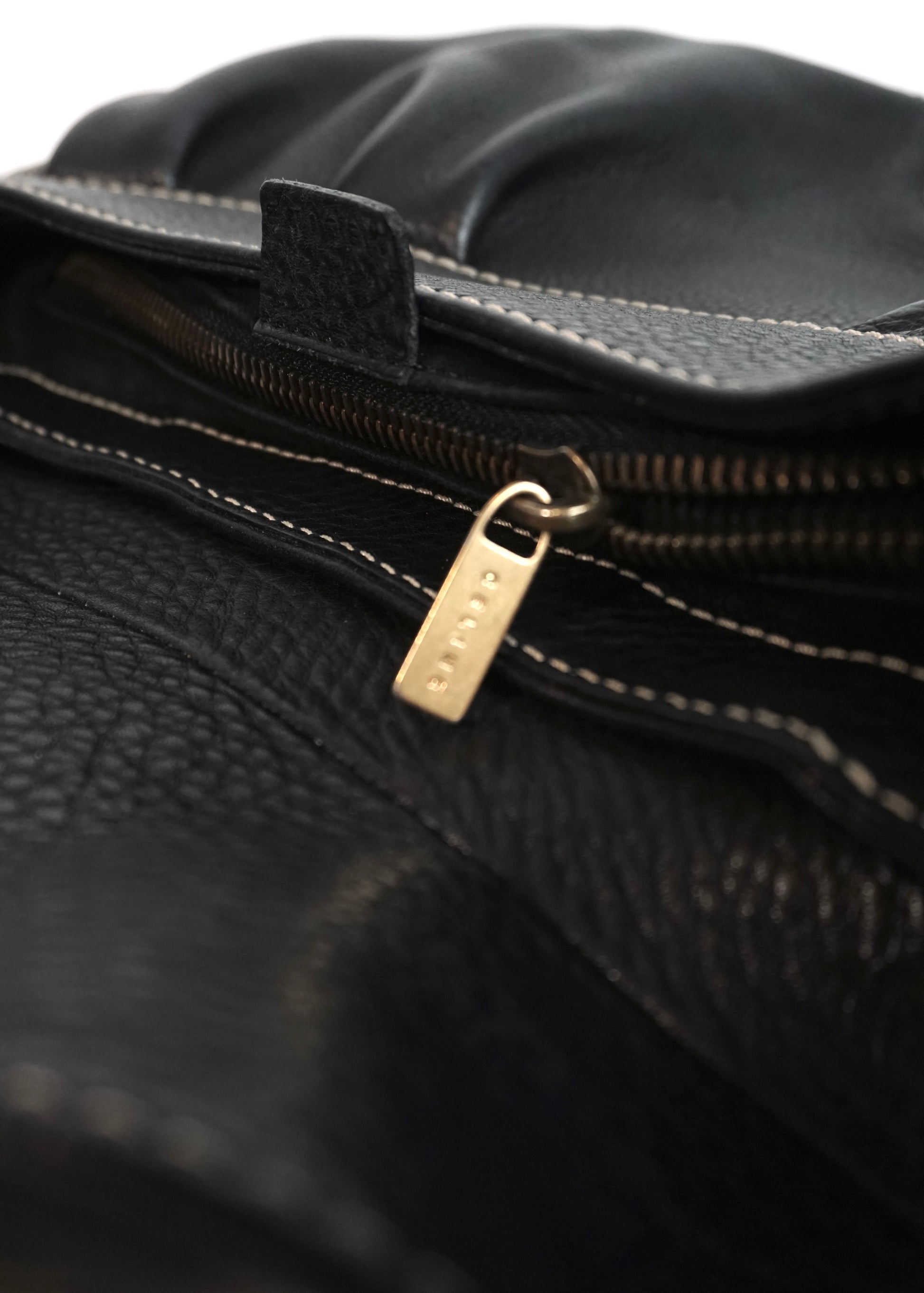 Pre-Owned Celine Buckle Flap Shoulder Bag Black Leather with Contrast Stitching - Classic Charmers