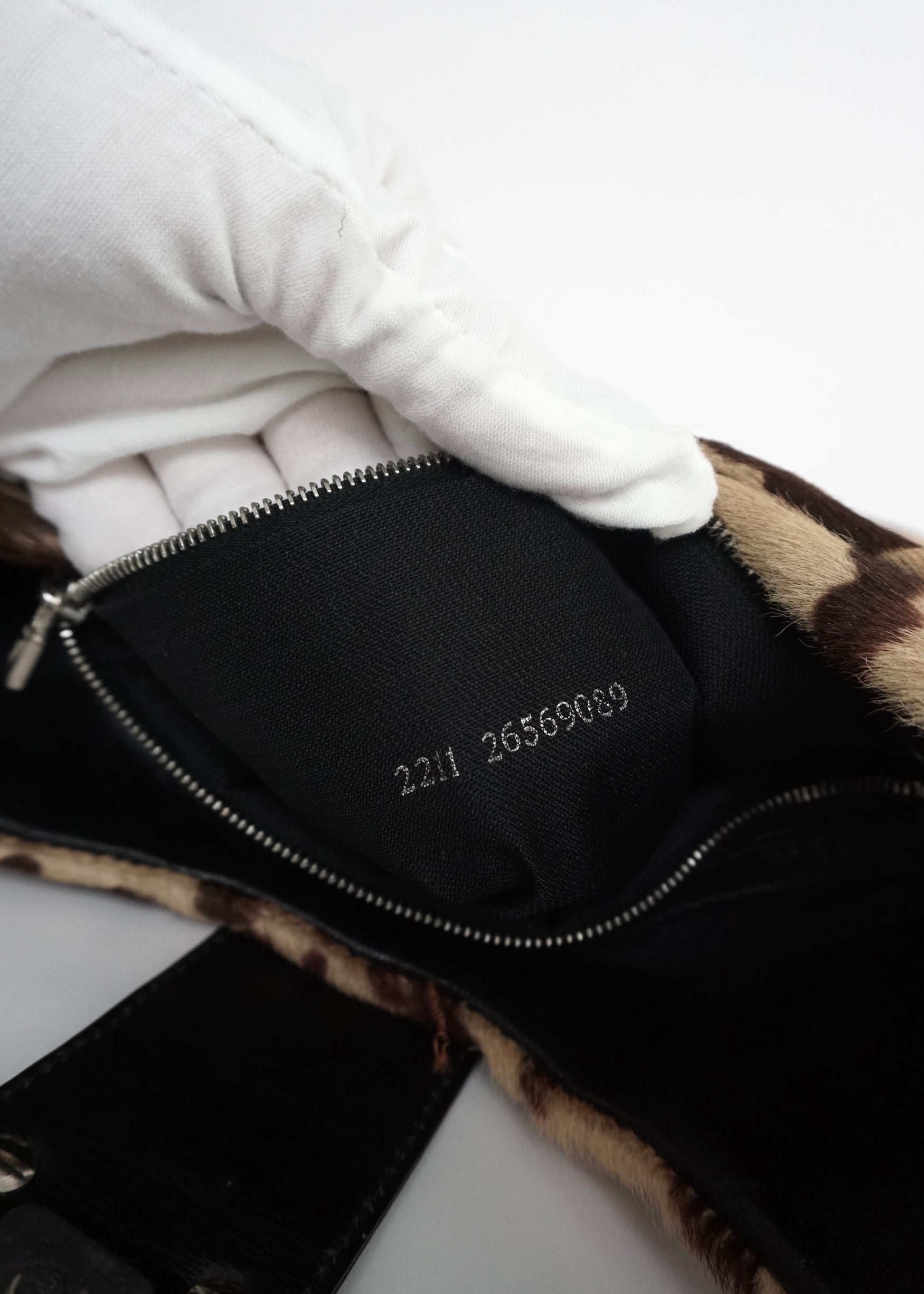 Pre-Owned Fendi Baguette Leopard Print Calf Hair Shoulder Bag - Classic Charmers