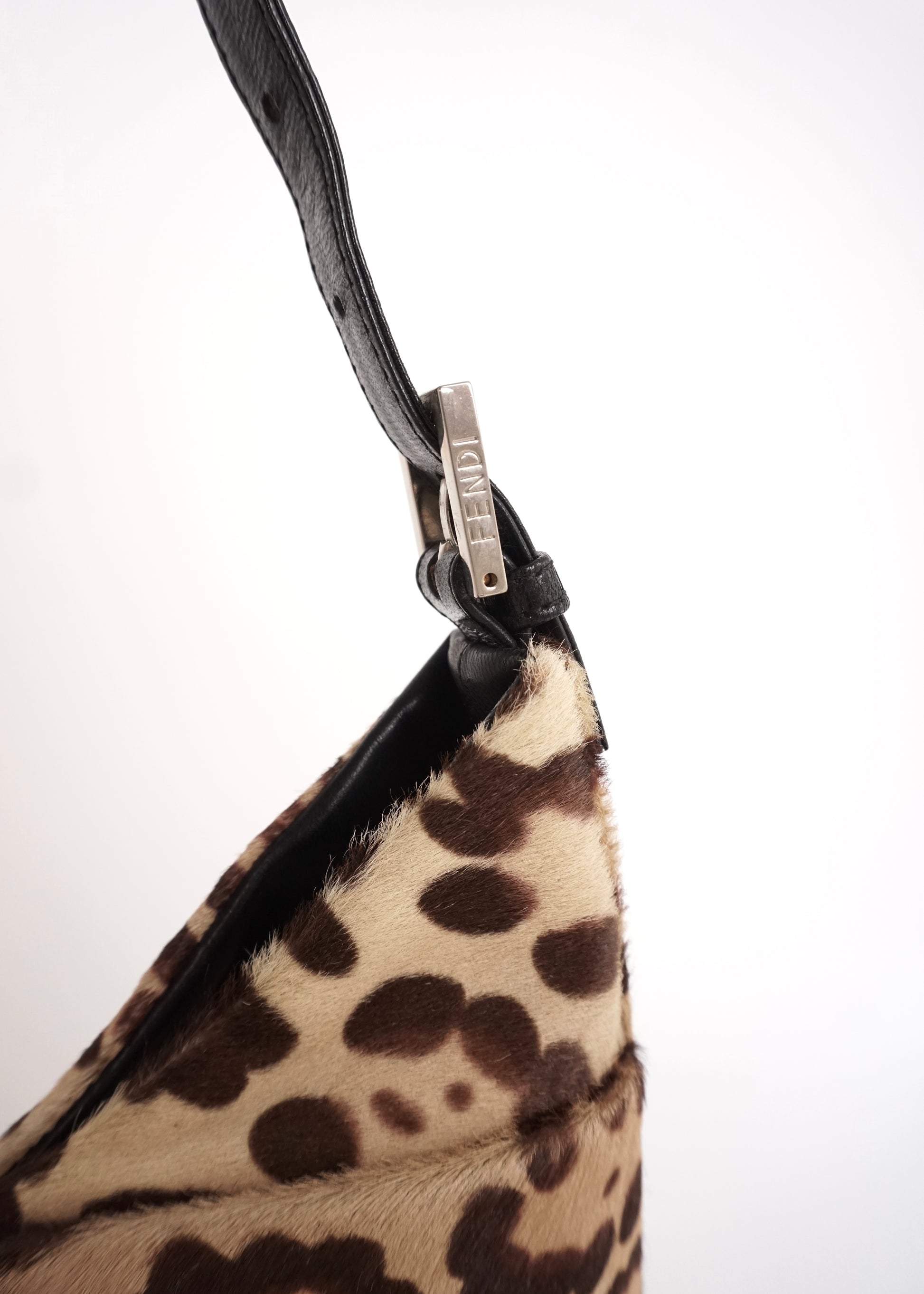 Pre-Owned Fendi Baguette Leopard Print Calf Hair Shoulder Bag - Classic Charmers