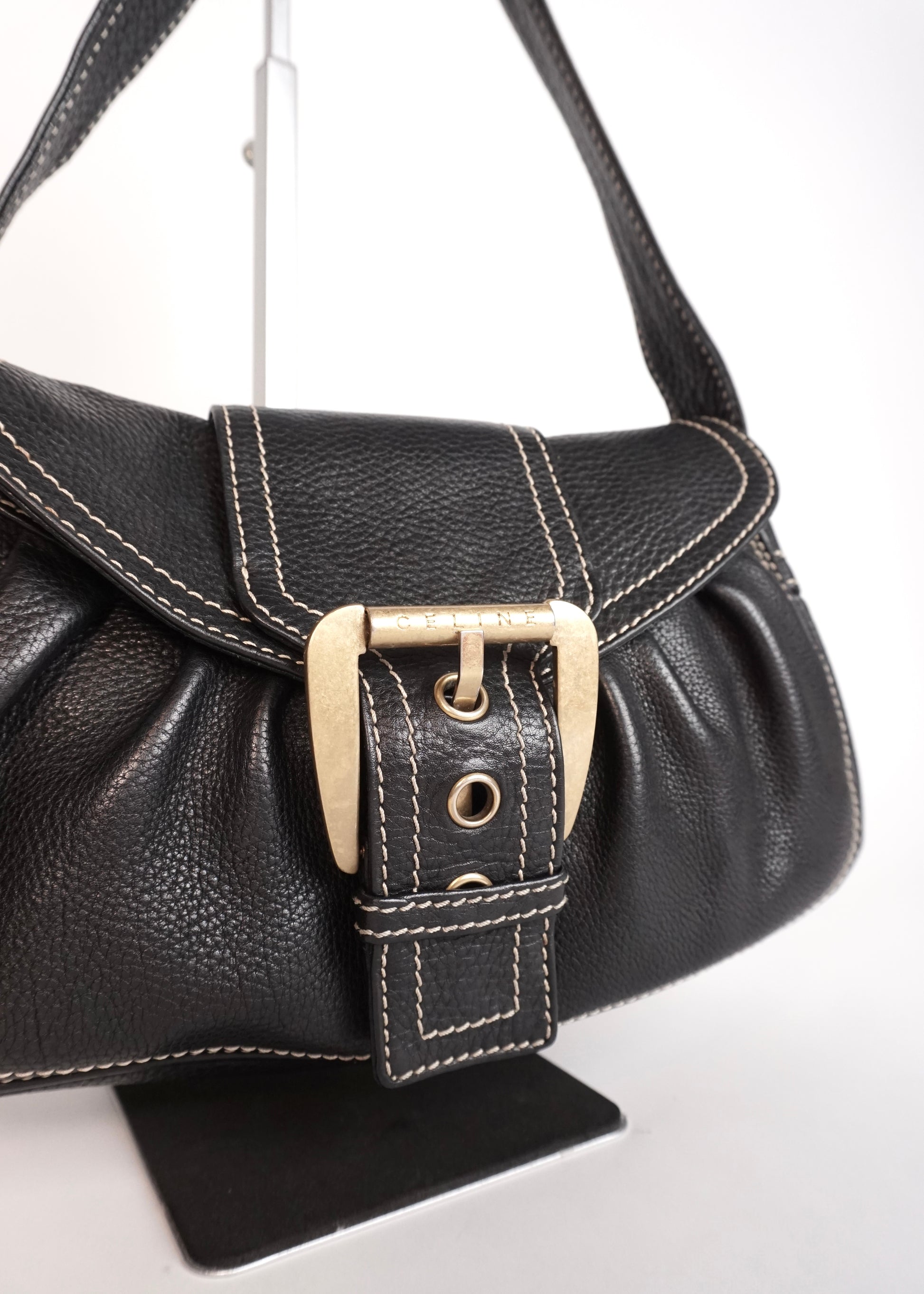 Pre-Owned Celine Buckle Flap Shoulder Bag Black Leather with Contrast Stitching - Classic Charmers