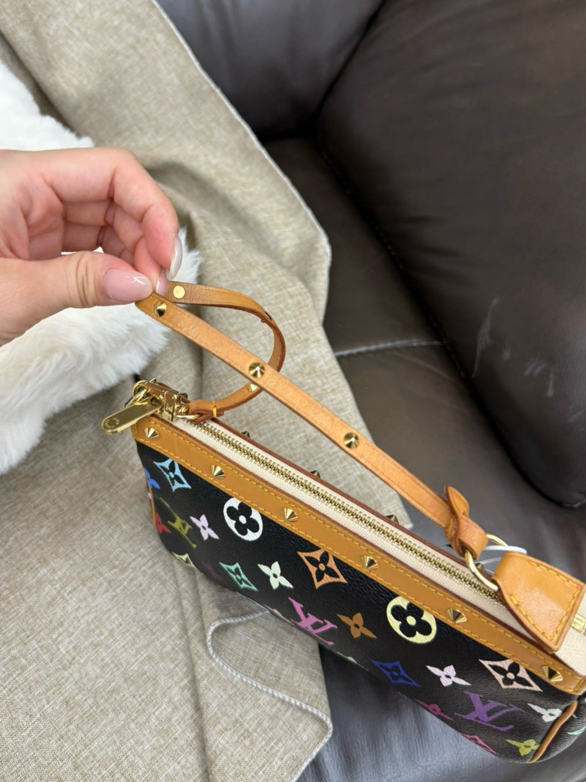 LOUIS VUITTON
Black Monogram Multicolor Accessories Pochette Bag