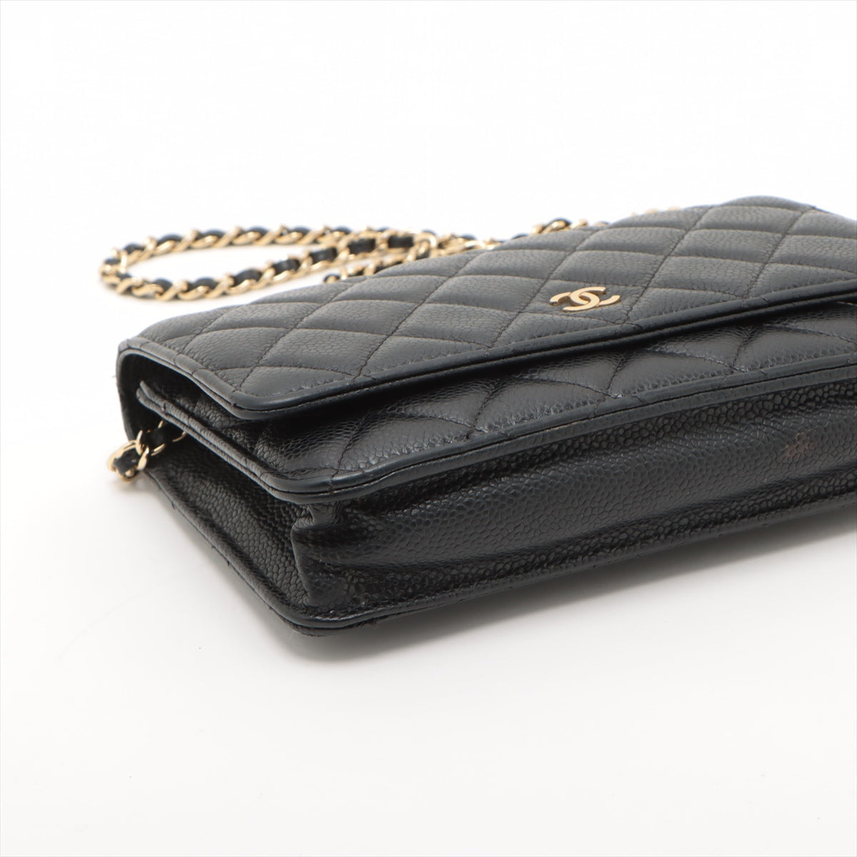 Pre-Owned Chanel Caviar leather Wallet on Chain  Black Gold Metal