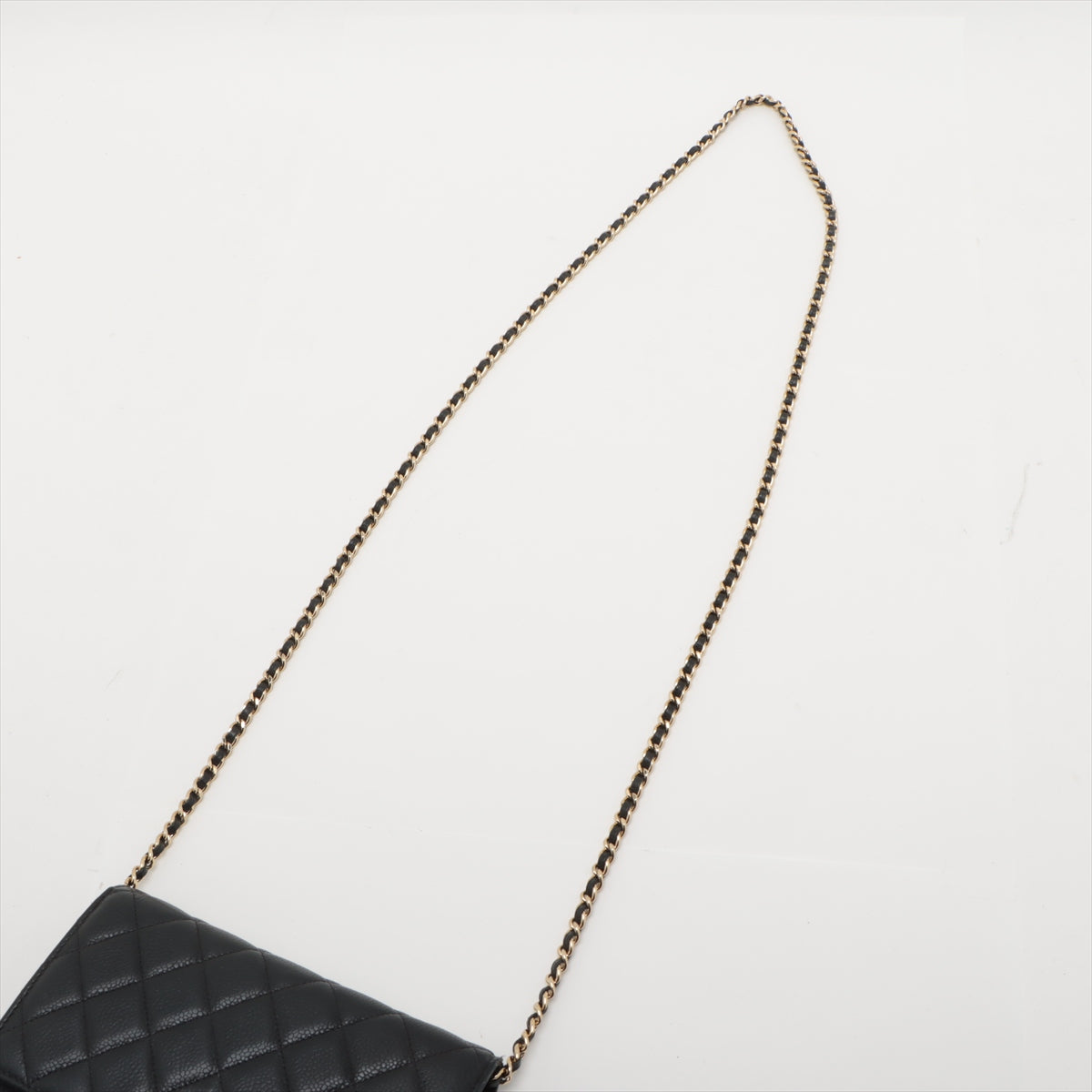 Pre-Owned Chanel Caviar leather Wallet on Chain  Black Gold Metal