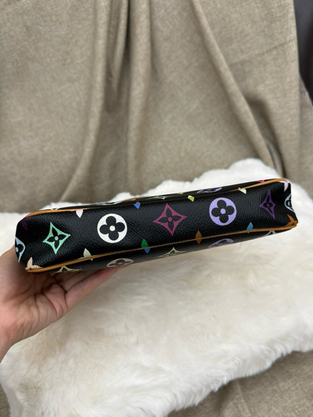 LOUIS VUITTON
Black Monogram Multicolor Accessories Pochette Bag