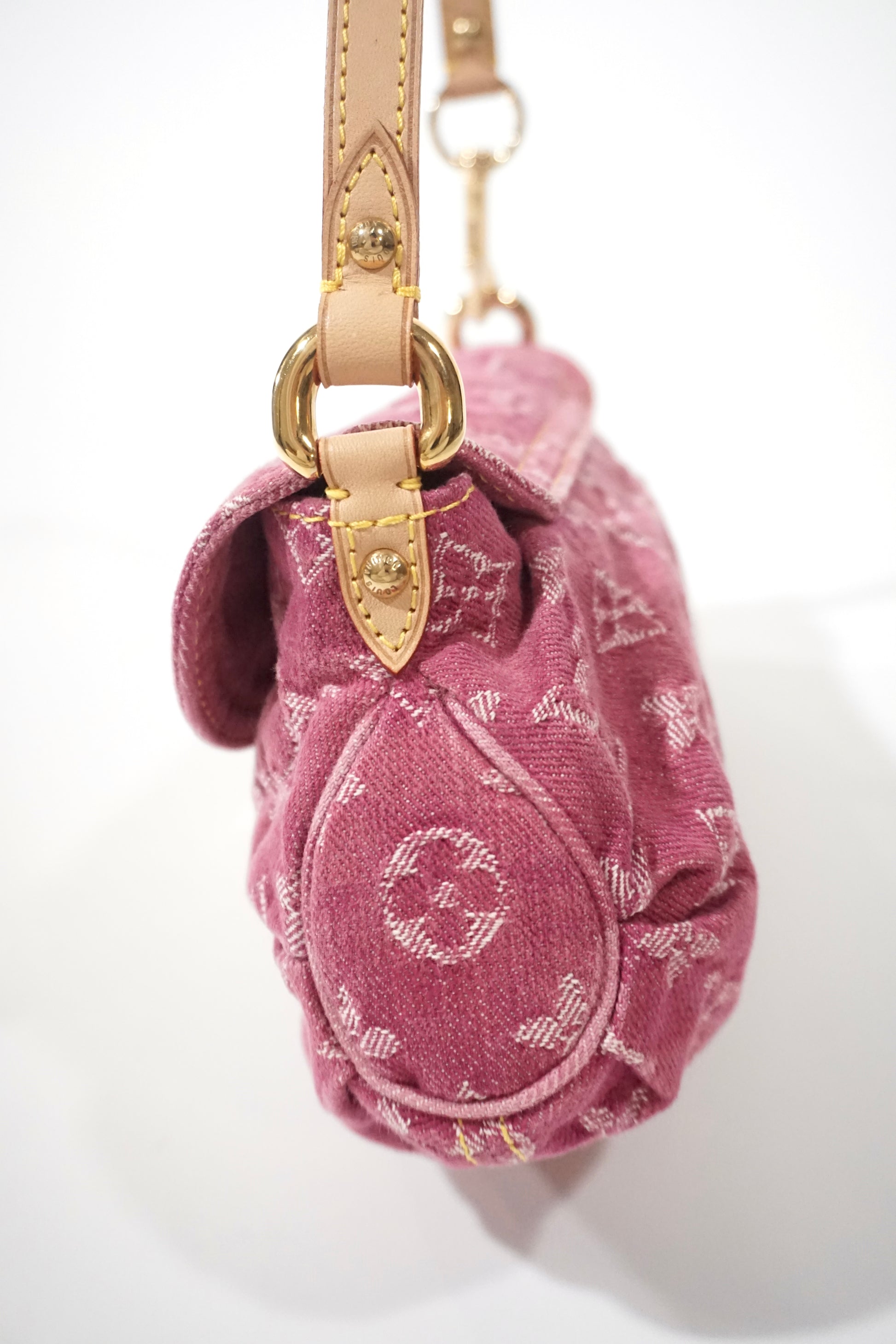 Pre-Owned Louis Vuitton Monogram Denim Pleaty Bag Pink - Classic Charmers
