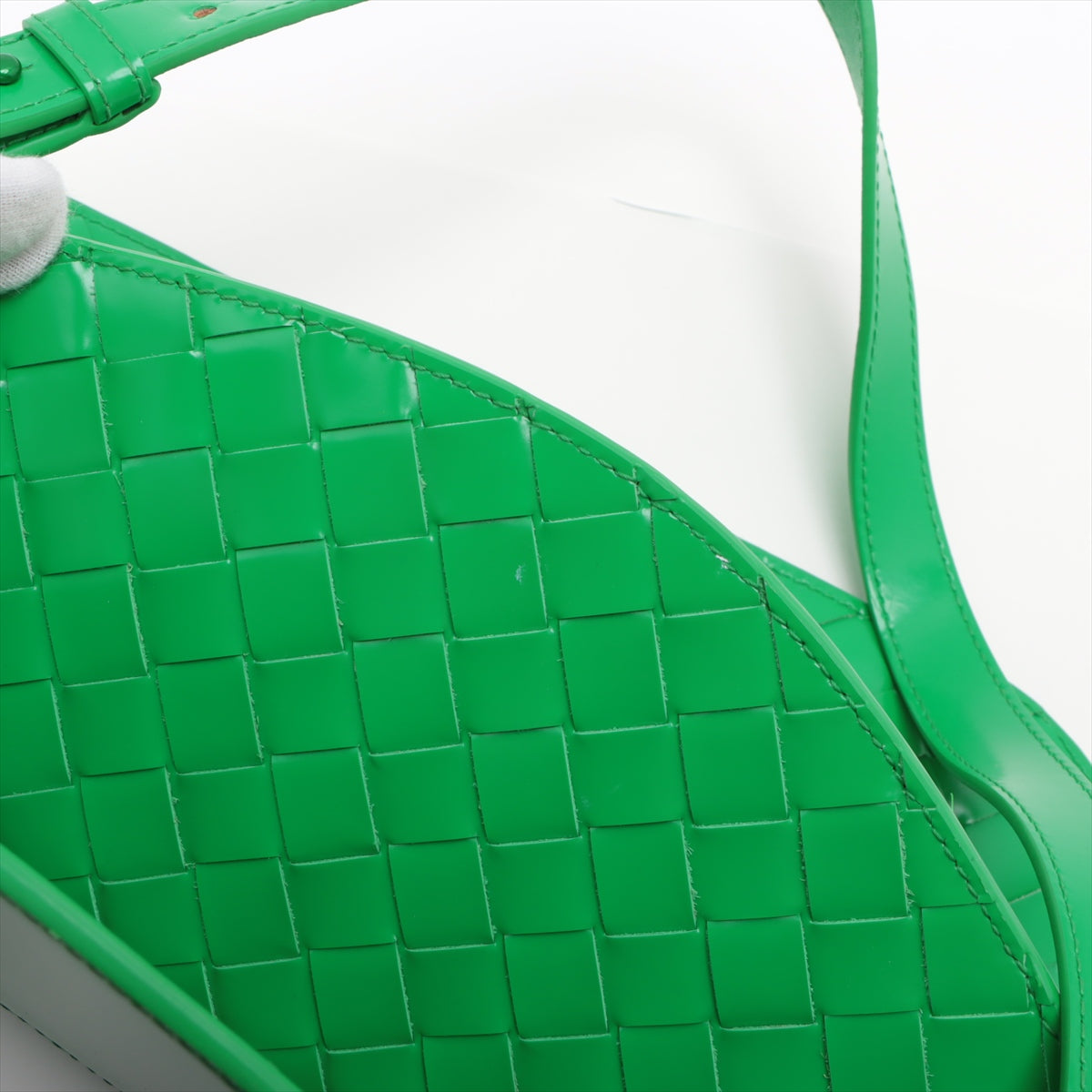 Pre-Owned Bottega Veneta Intrecciato Patent Leather Shoulder bag Green